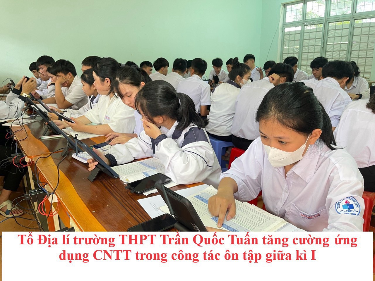 Tổ Địa lí tăng cường đổi mới PPDH và kiểm tra đánh giá nhằm phát huy tính tích cực chủ động của học sinh.