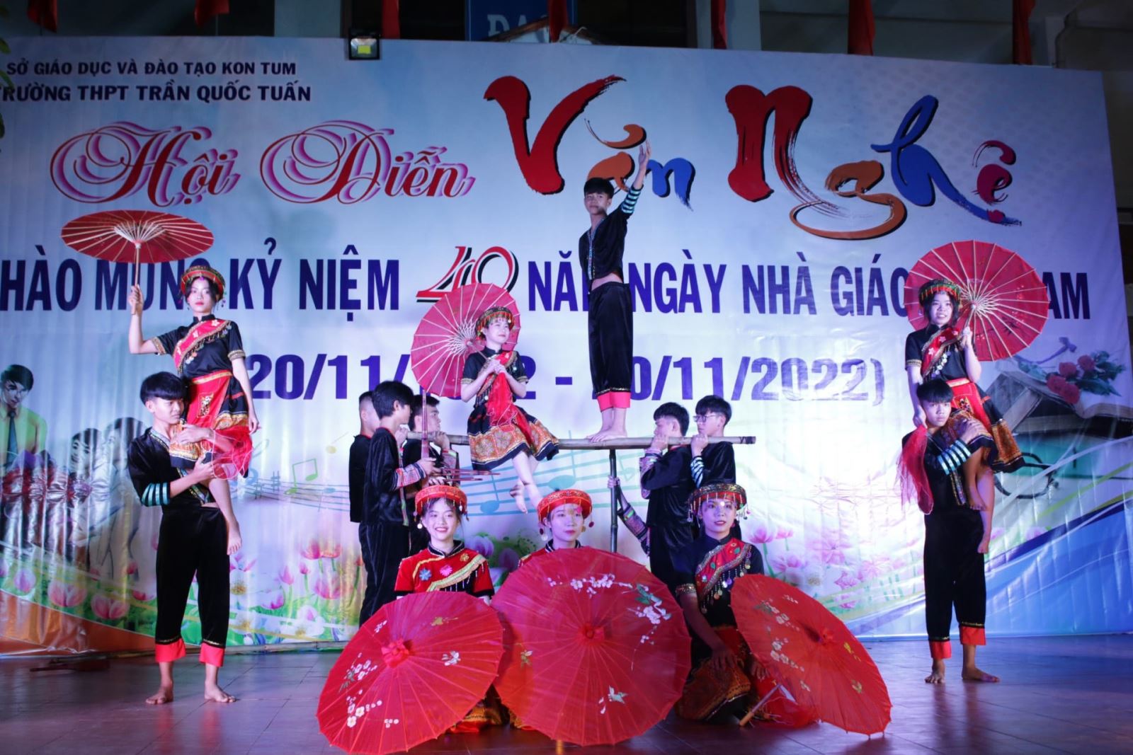 HỘI DIỄN VĂN NGHỆ CHÀO MỪNG KỶ NIỆM 40 NĂM NGÀY NHÀ GIÁO VIỆT NAM 20/11 (20/11/1982-20/11/2022)