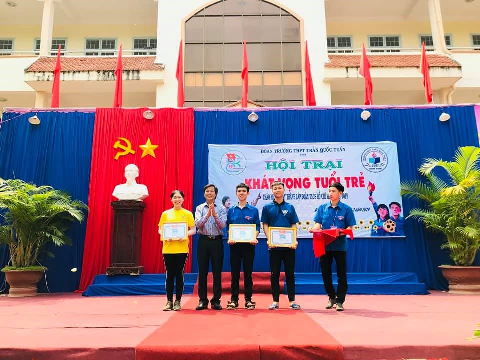 Hội trại và Hội thi Thanh lịch học đường năm học 2018-2019