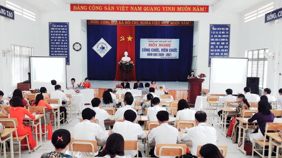TRƯỜNG THPT TRẦN QUỐC TUẤN TỔ CHỨC THÀNH CÔNG HỘI NGHỊ CÔNG CHỨC, VIÊN CHỨC NĂM HỌC 2020-2021