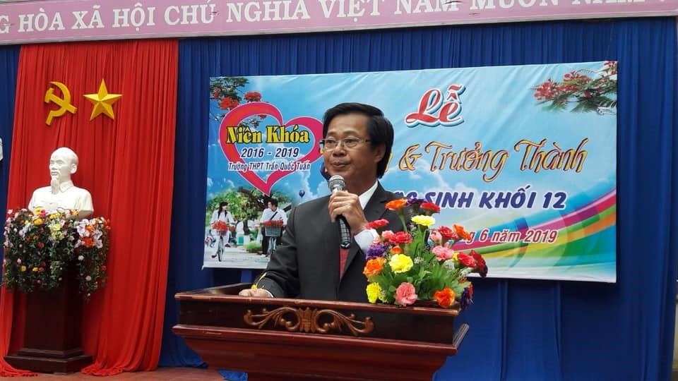 XÚC ĐỘNG CỦA LỄ TRI ÂN VÀ TRƯỞNG THÀNH KHỐI 12 NIÊN KHÓA 2016 - 2019